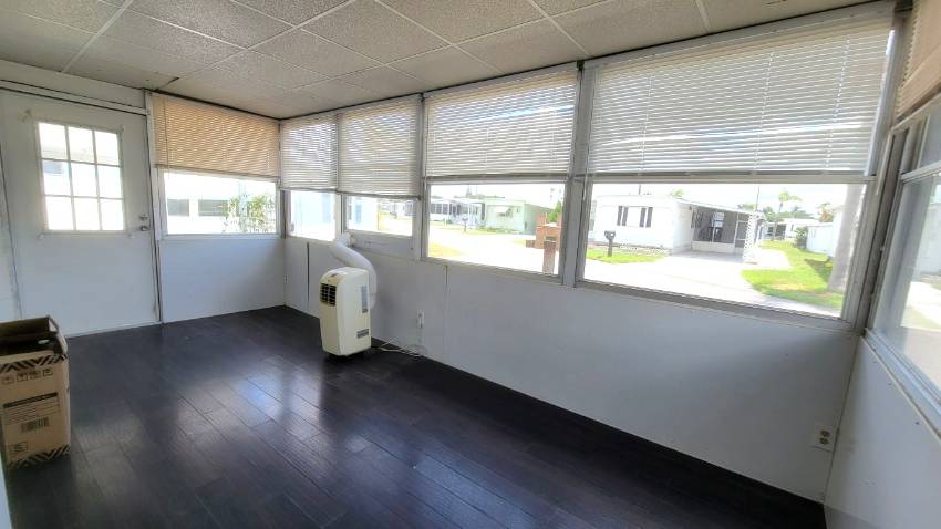 164 Valencia Dr. a Winter, FL Mobile or Manufactured Home for Sale